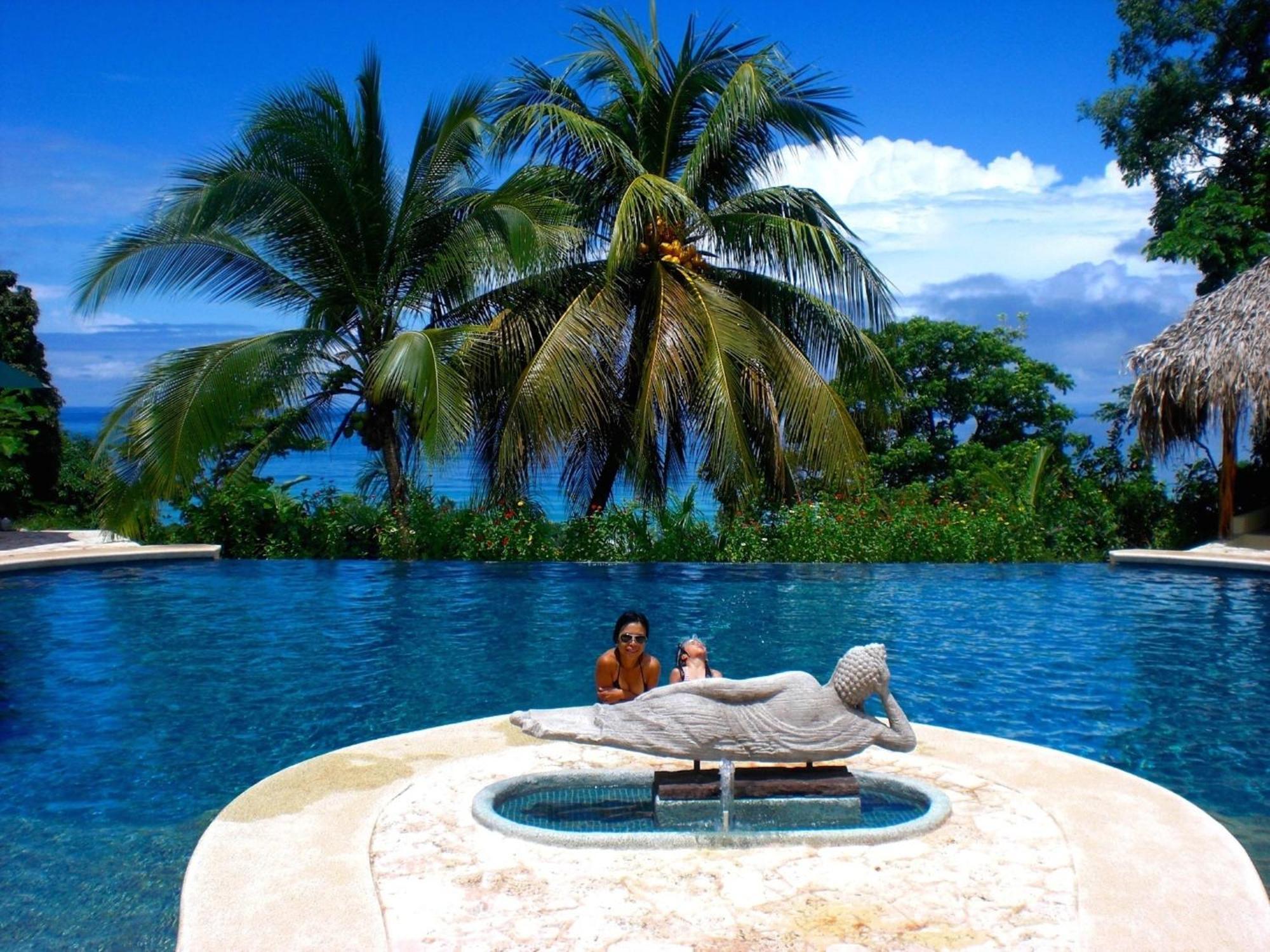 Lagunavista Villas Carate Luaran gambar
